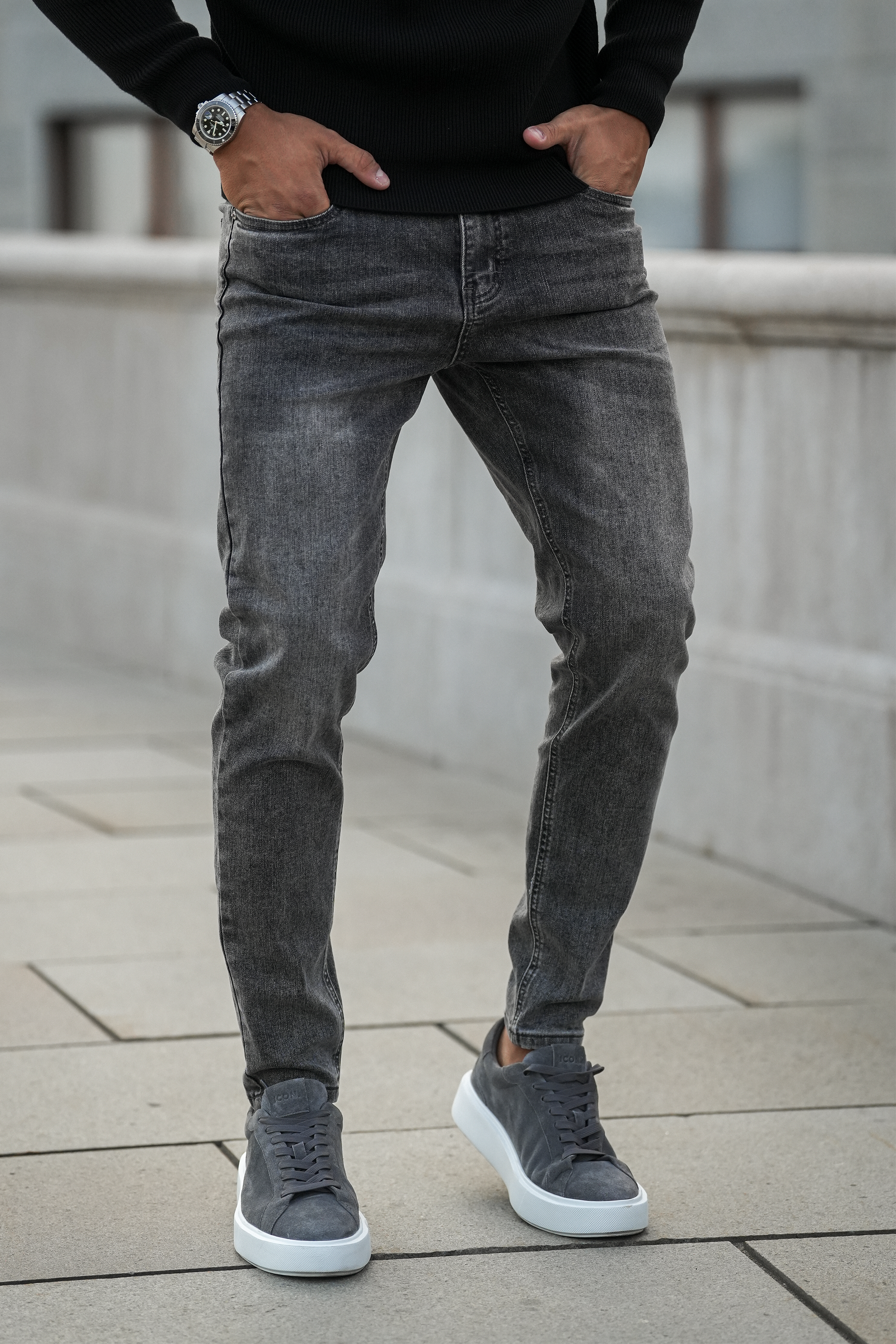 THE AURENZE JEANS