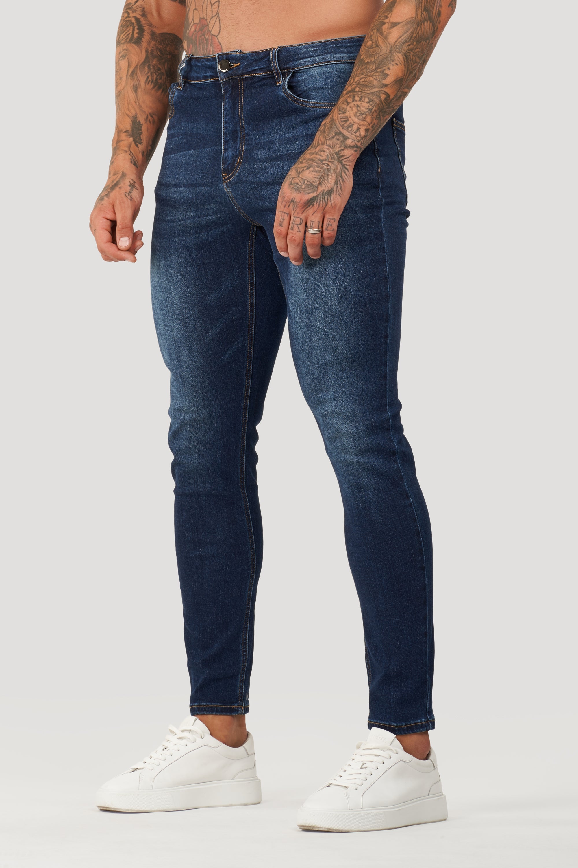 THE AURENZE JEANS