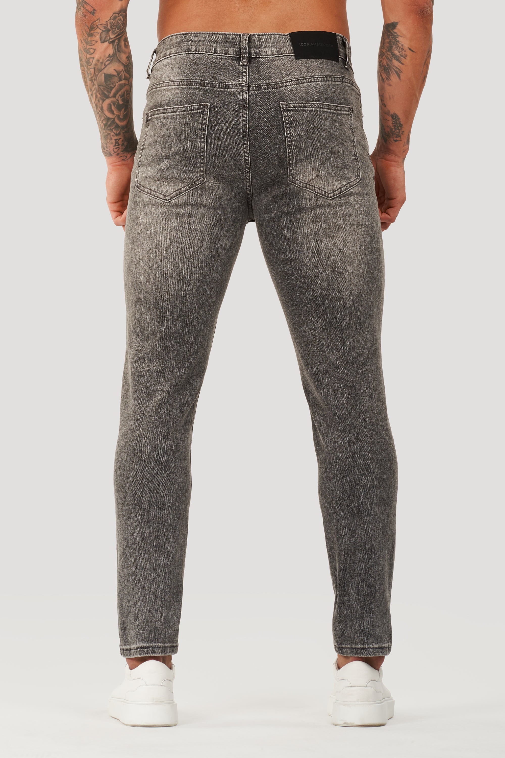 THE AURENZE JEANS