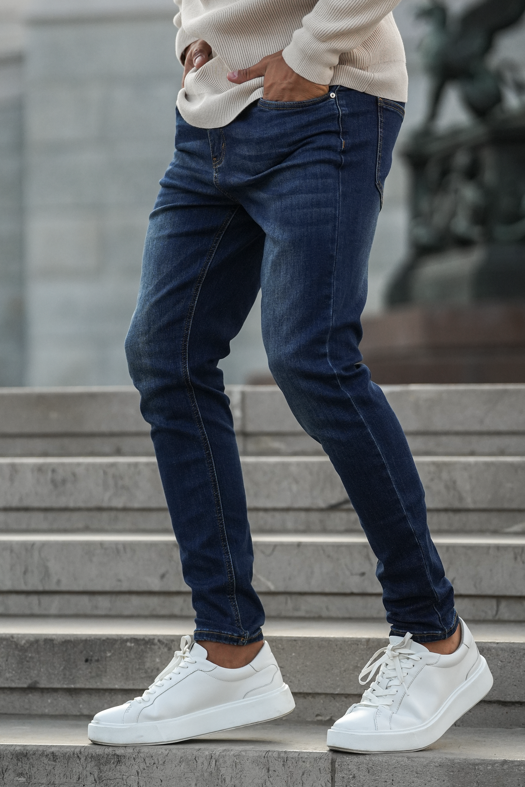 THE AURENZE JEANS