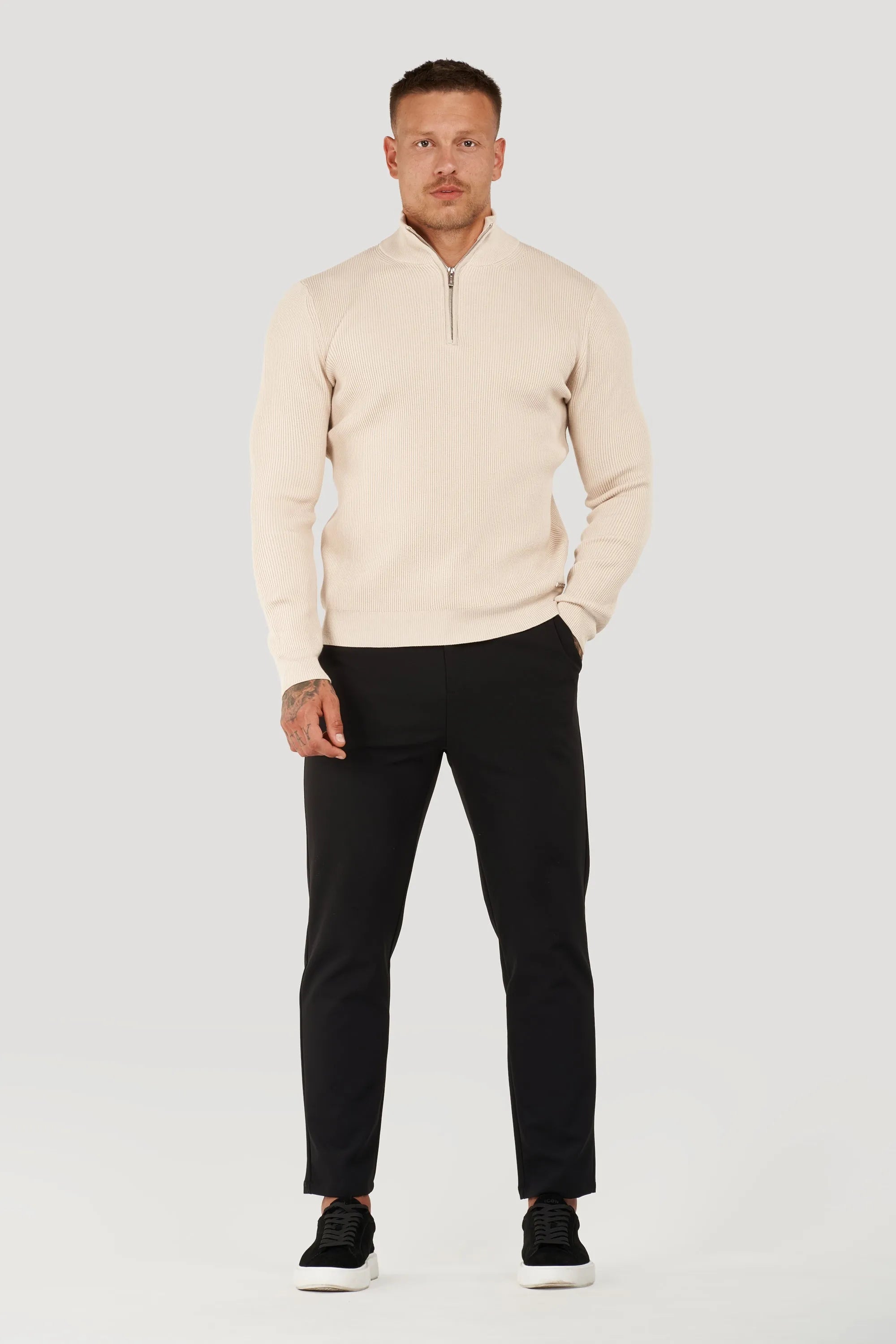 THE AUREN HALF ZIP SWEATER