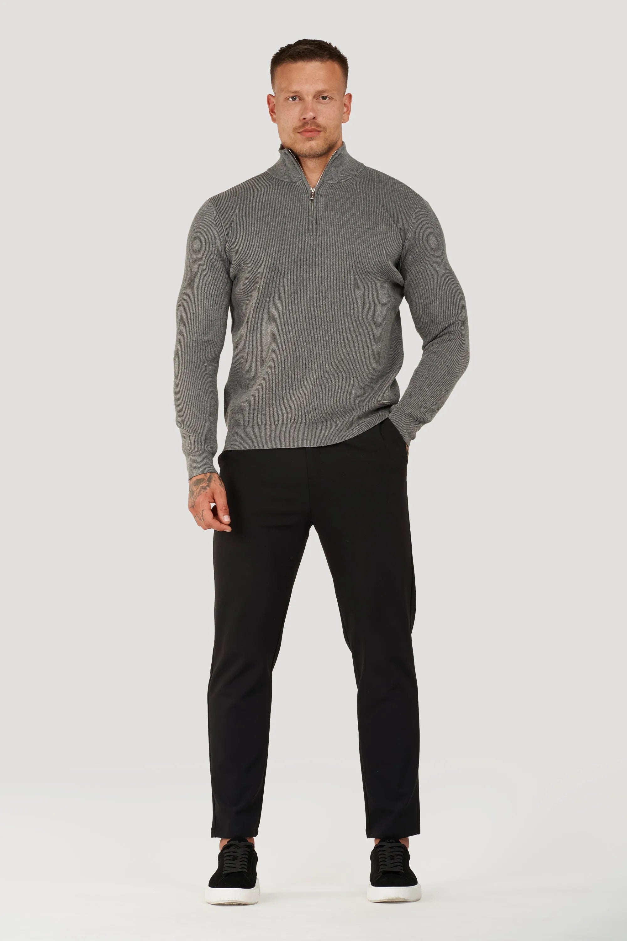 THE AUREN HALF ZIP SWEATER