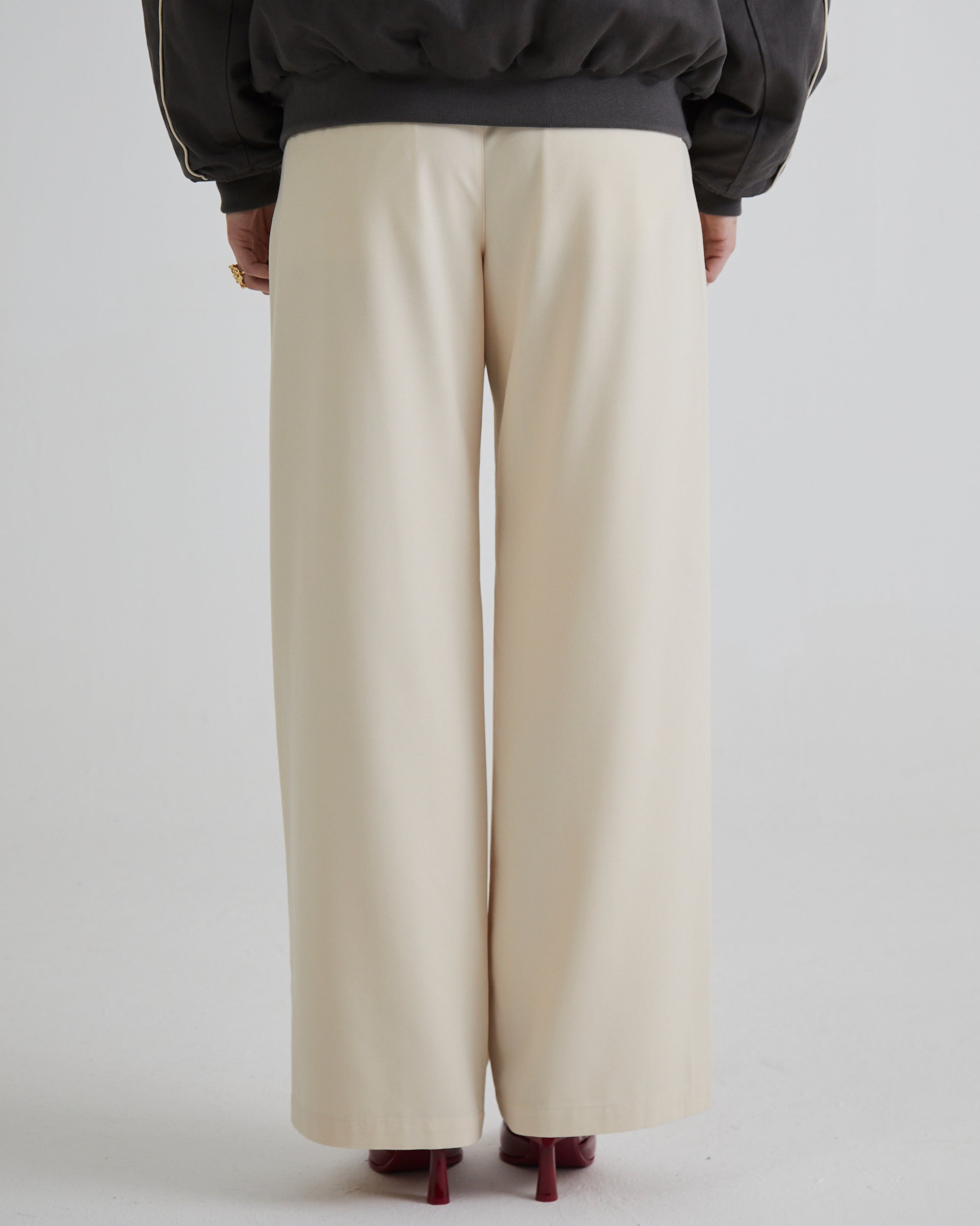 DIE IBRON FALTENHOSE